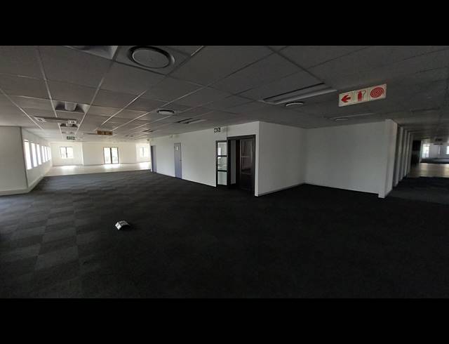 1,403M² OFFICE TO LET IN BRYANSTON